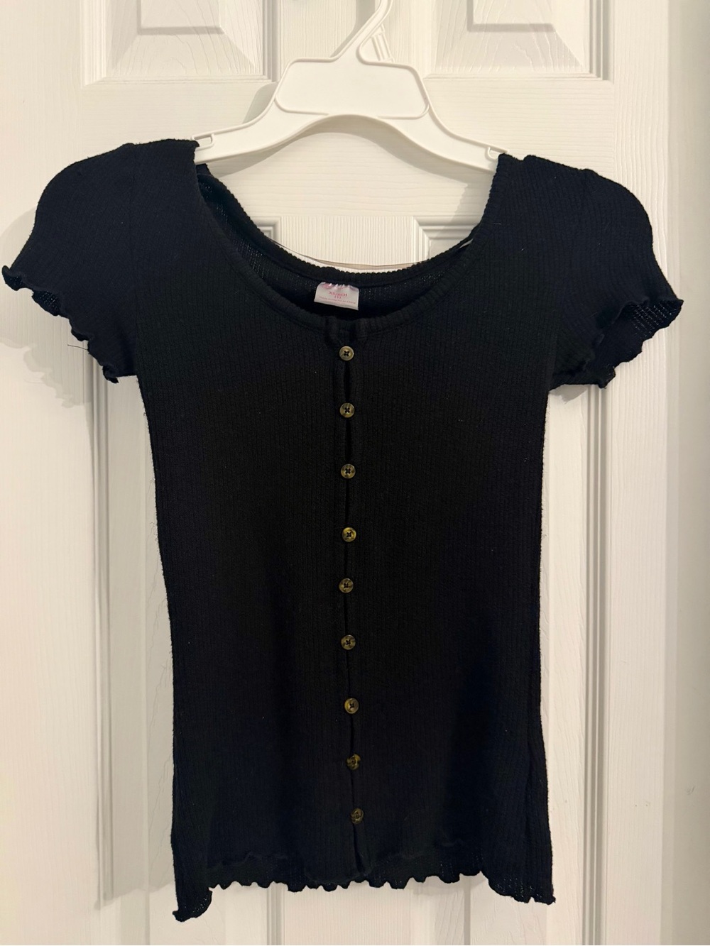 No Boundaries Black Ribbed Button-Front Short Sleeve Top